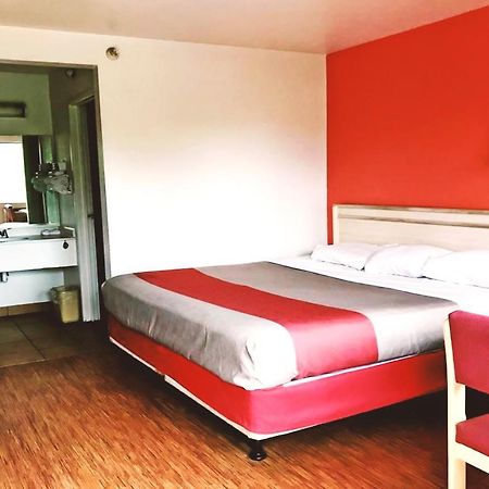 Key Inn Macedonia Extérieur photo