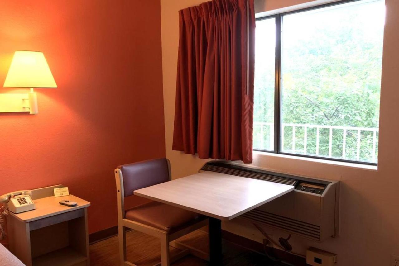 Key Inn Macedonia Extérieur photo