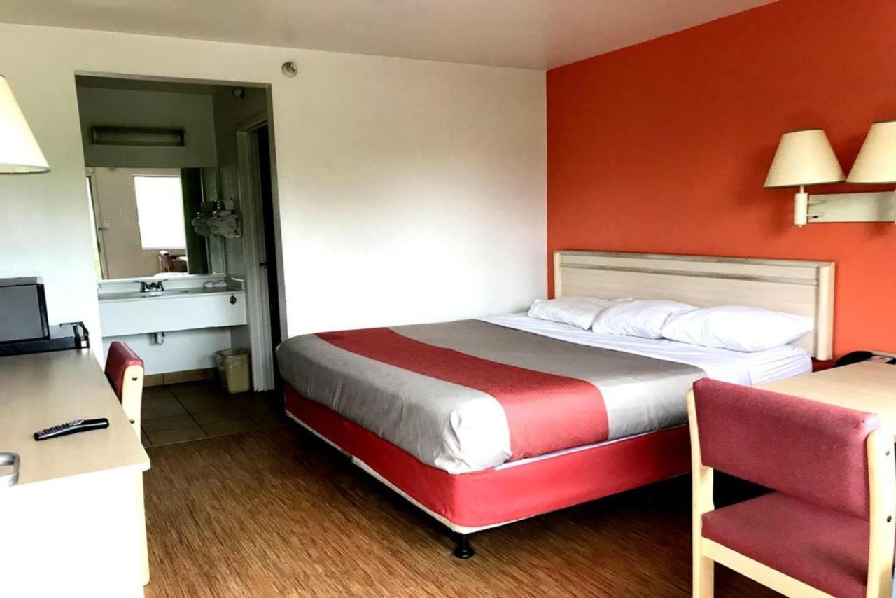 Key Inn Macedonia Extérieur photo