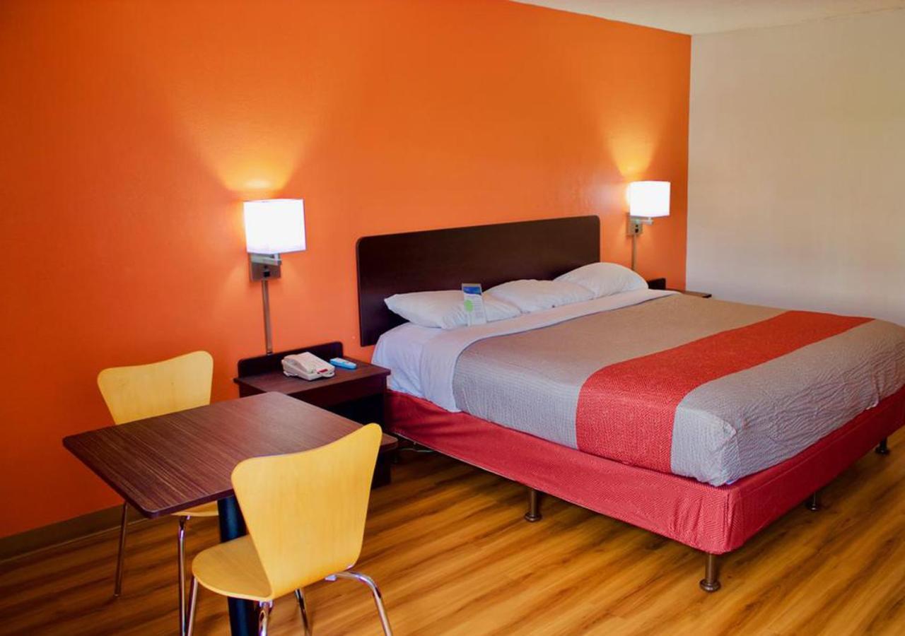 Key Inn Macedonia Extérieur photo