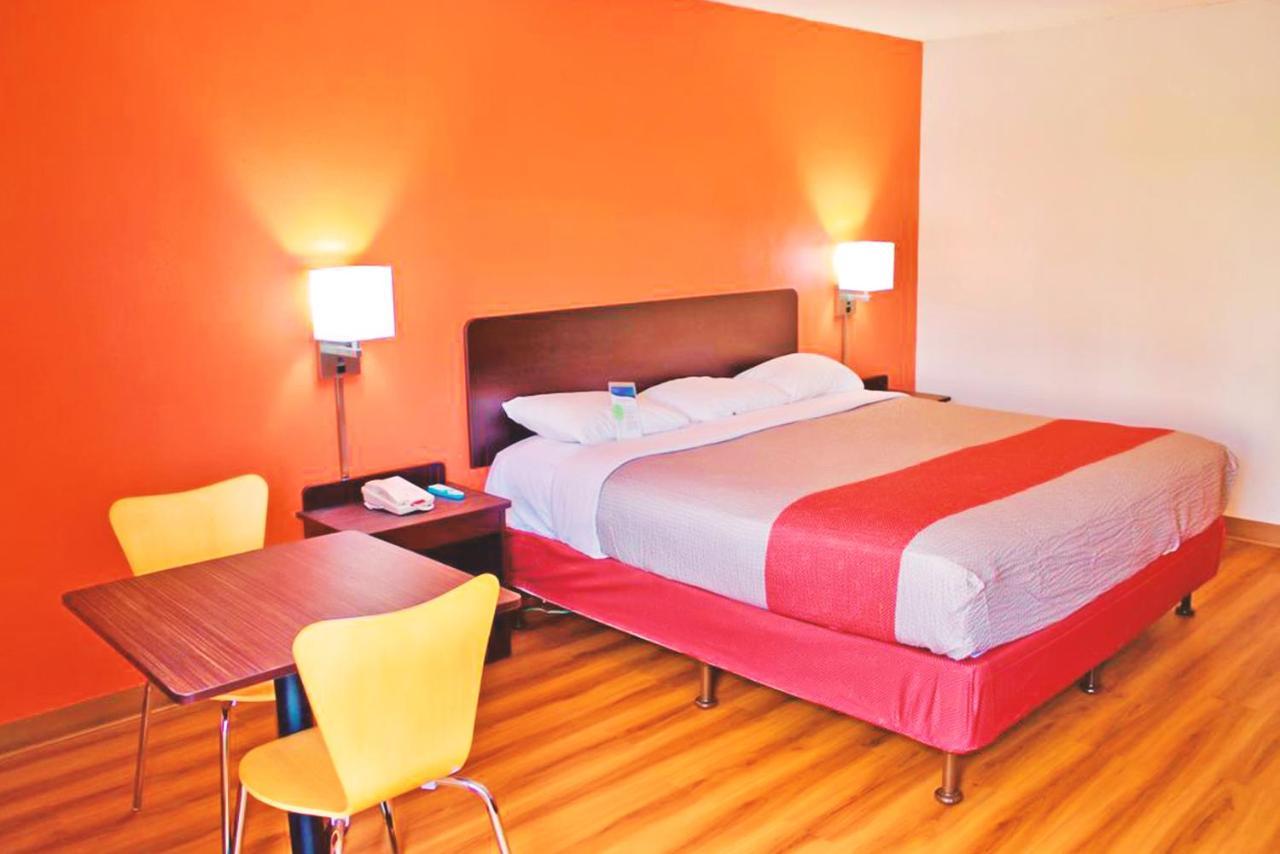 Key Inn Macedonia Extérieur photo
