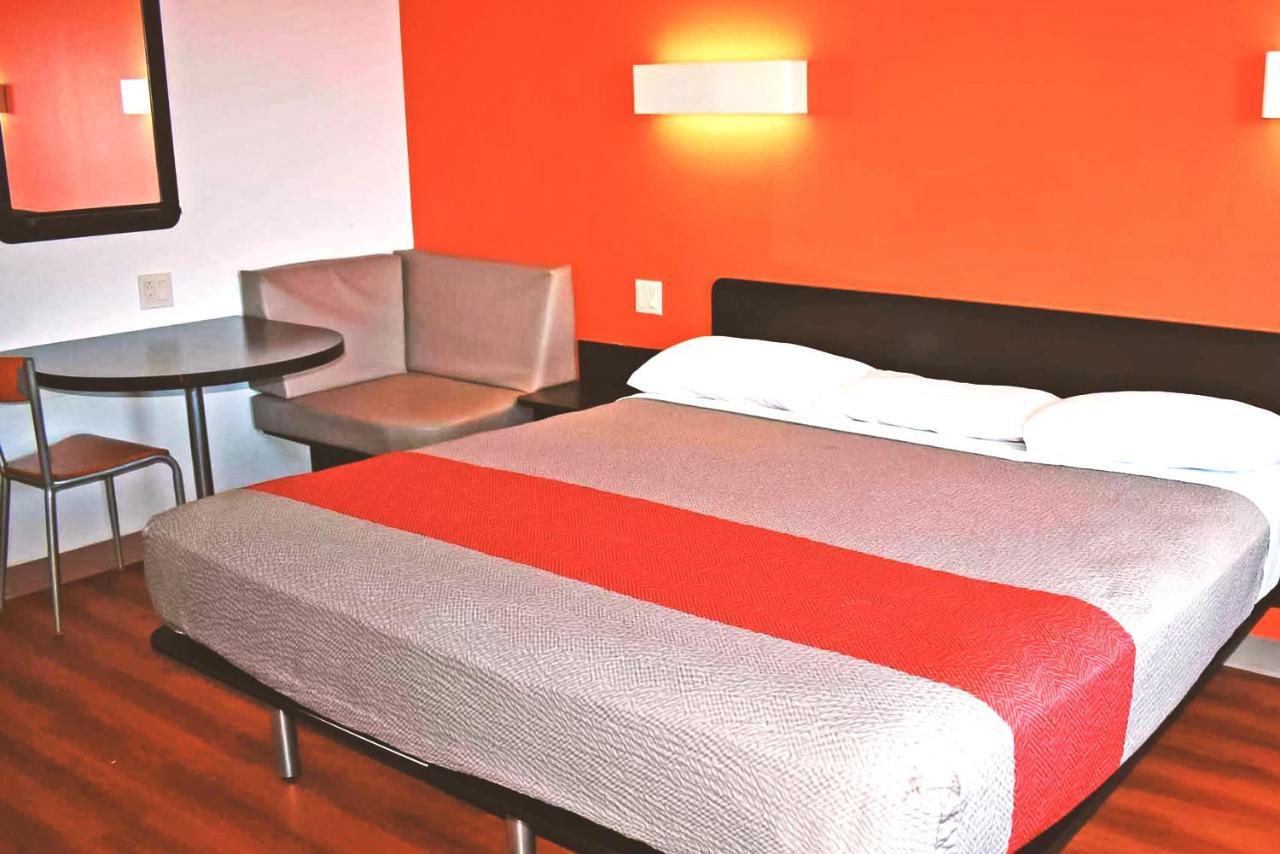 Key Inn Macedonia Extérieur photo